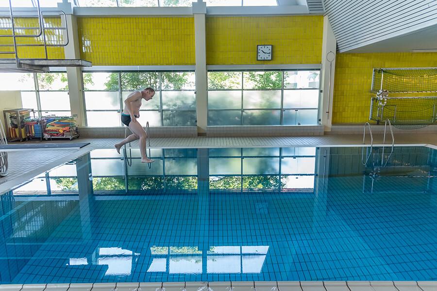 Arbeitsbegleitendes Angebot Schwimmen