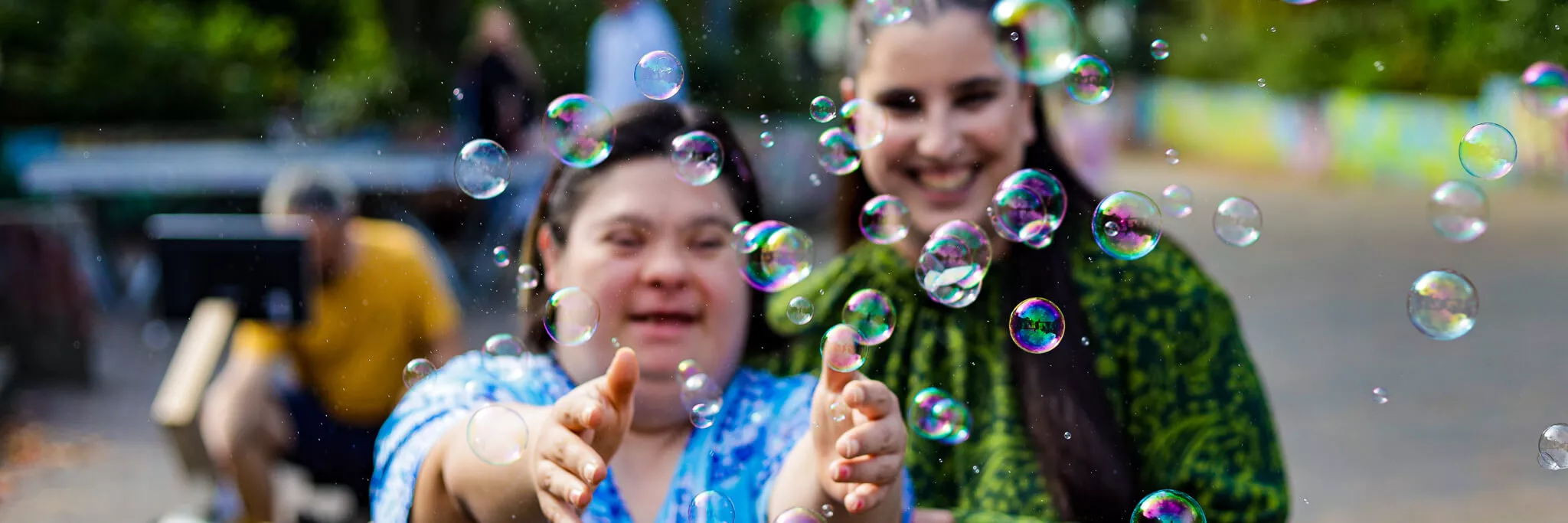 Ausschnitt Titelbild Mosaik Magazin Jubiläumsausgabe 60 Jahre Mosaik: Prof. Dr. Heinrich Greving im Interview über die Zukunft der Werkstätten für Menschen mit Behinderung bei Mosaik-Berlin.