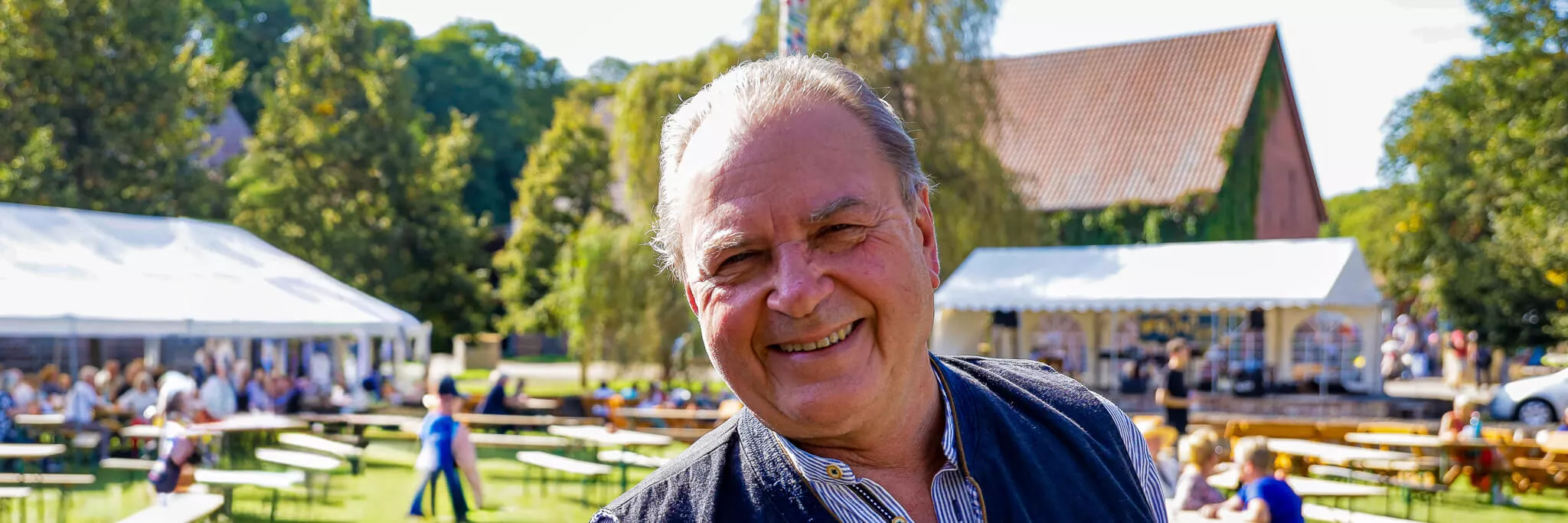 Mosaik-Geschäftsführer Frank Jeromin beim Erntedankfest des Ökohofs Kuhhorst in 2025 Kuhhorst