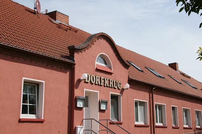 Fassade des Dorfkrugs in Kuhhorst