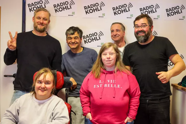 Das Team von Radio Kohli mit Rapper und Schauspieler Fatoni