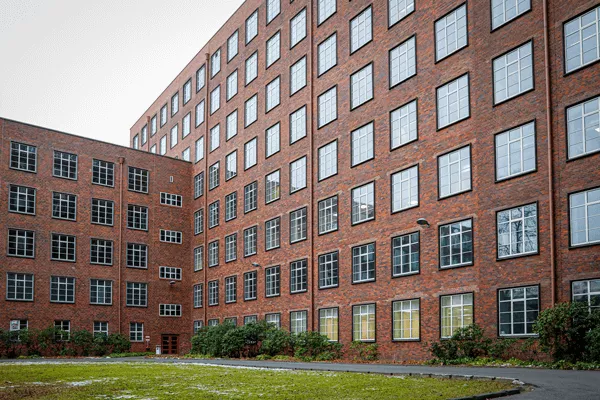 Außenansicht Siemensdamm 50, Backstein-Fassade