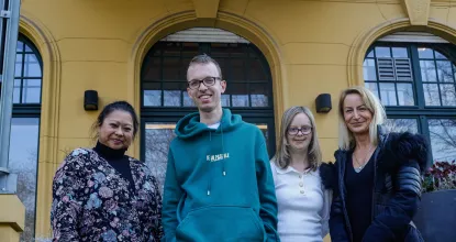 Die Gastroleiterinnen und die beiden Austausch-Azubis