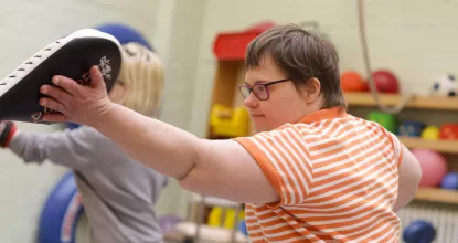 Werkstattbeschäftigte von Mosaik-Berlin beim Workshop Selbstbehauptung und Selbstverteidigung