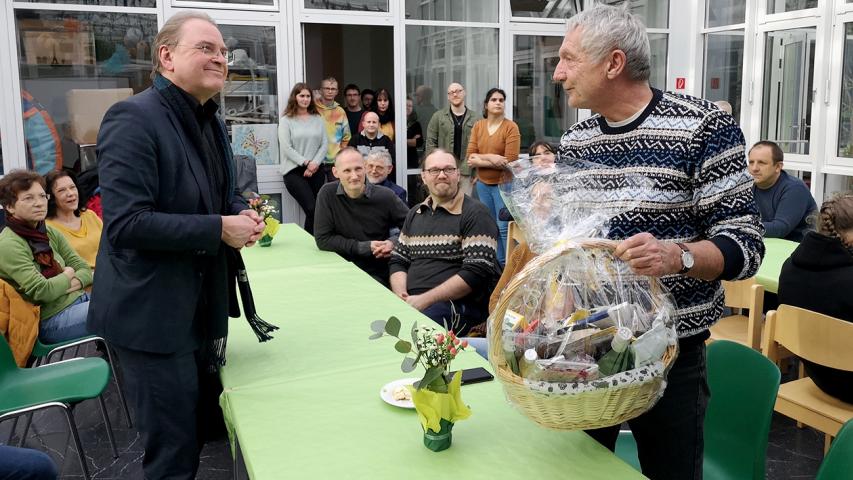 Auch Geschäftsführer Frank Jeromin bedankt sich bei Jürgen Ladek