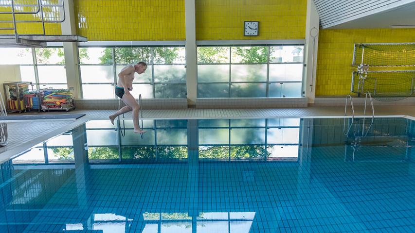 Arbeitsbegleitendes Angebot Schwimmen