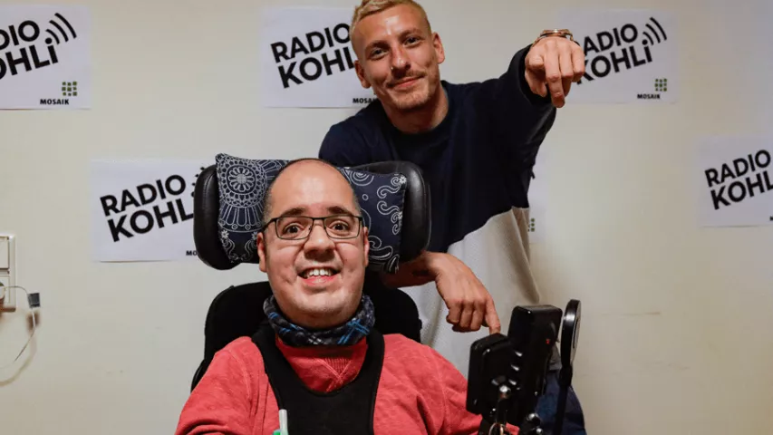 Felix Lobrecht als Studiogast bei Radio Kohli - Mosaik-Berlin
