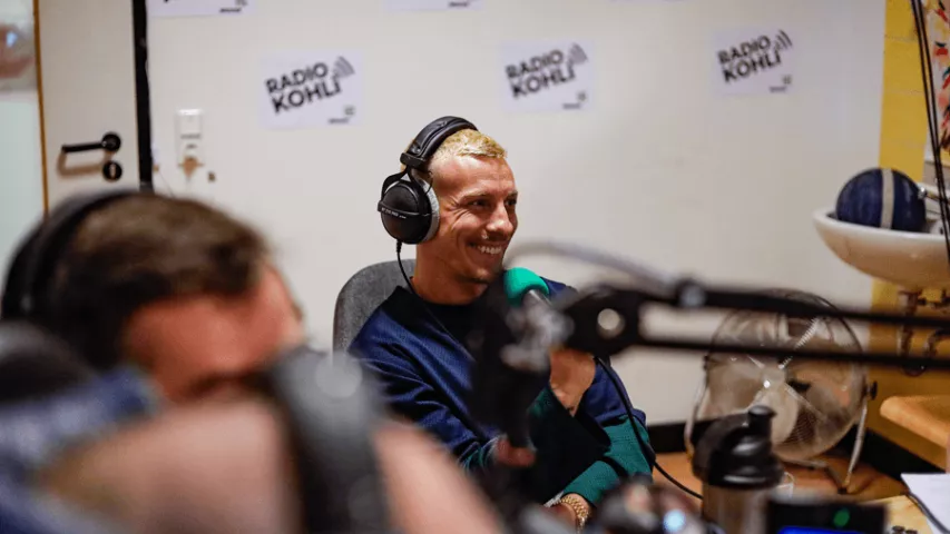 Felix Lobrecht als Studiogast bei Radio Kohli - Mosaik-Berlin