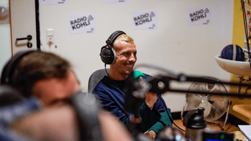Felix Lobrecht als Studiogast bei Radio Kohli - Mosaik-Berlin