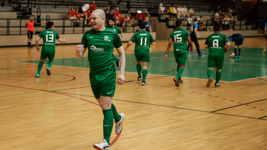 Torjubel beim Fußballfreundschaftsturnier