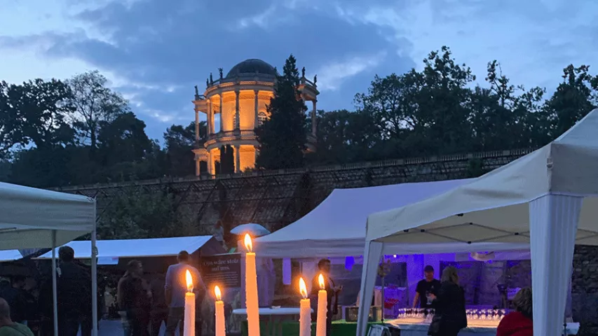 Abendstimmung auf dem Königlichen Weinfest 2019