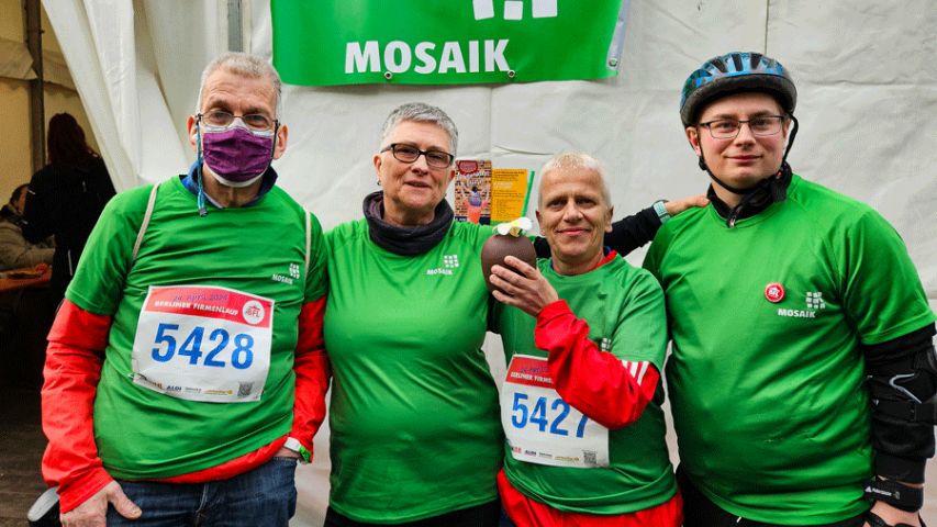 Mosaik-Teamgeist beim 22. Berliner Firmenlauf - Gruppenfoto