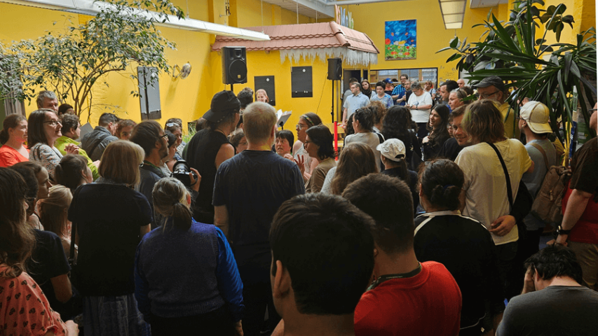 Talentshow beim Sommerfest in Reinickendorf - das Publikum ist begeistert